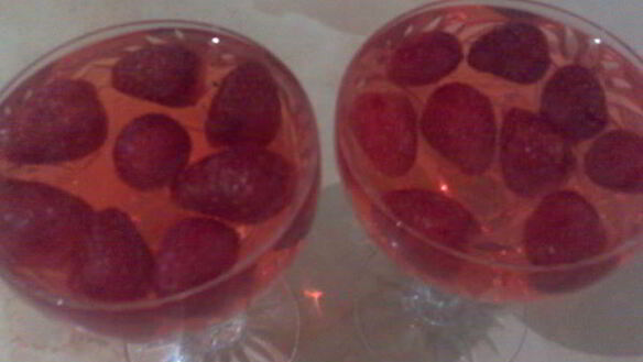 ШАГ 5. компот из клубники