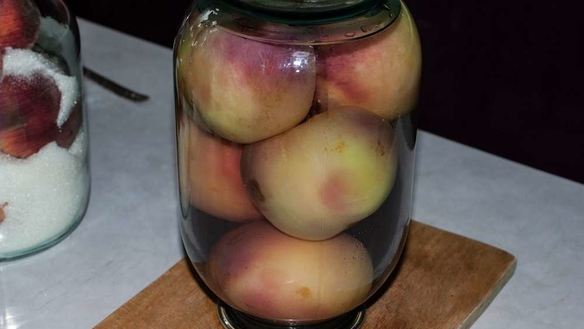 ШАГ 11. компот из персиков на зиму