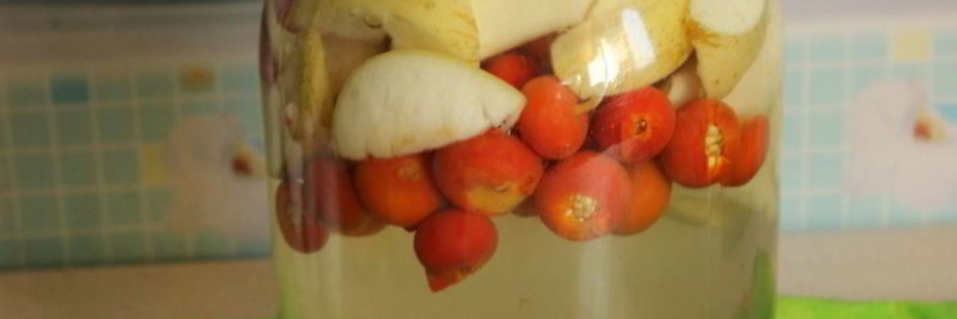 Компот из шиповника и яблок на зиму