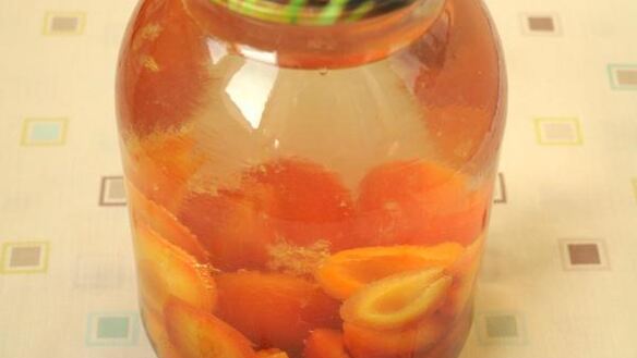 ШАГ 3. компот из слив и абрикос на зиму