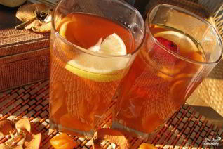 Компот из сухофруктов и ягод