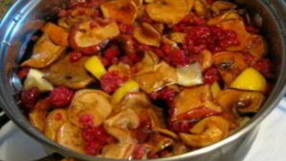 ШАГ 2. компот из свежих сухофруктов