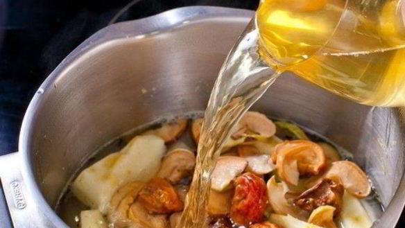 ШАГ 4. компот из яблок и сухофруктов