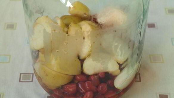 ШАГ 4. компот из яблок, кизила и бузины