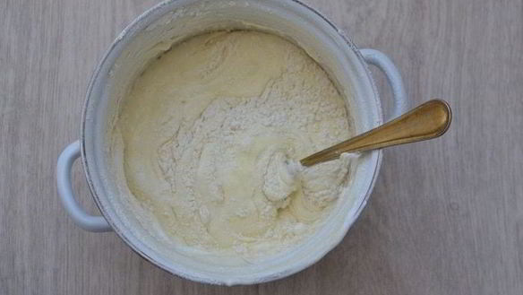 ШАГ 4. ванильный торт с ягодным компоте