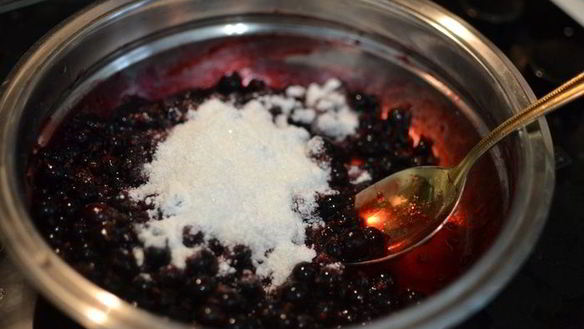 ШАГ 10. ванильный торт с ягодным компоте