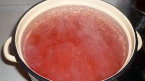 ШАГ 3. закатка компота из слив