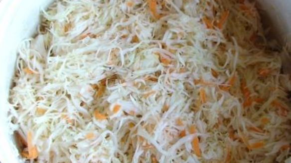 ШАГ 4. квашеная капуста с клюквой