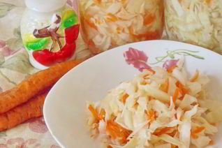 Квашеная капуста с морковью и сахаром
