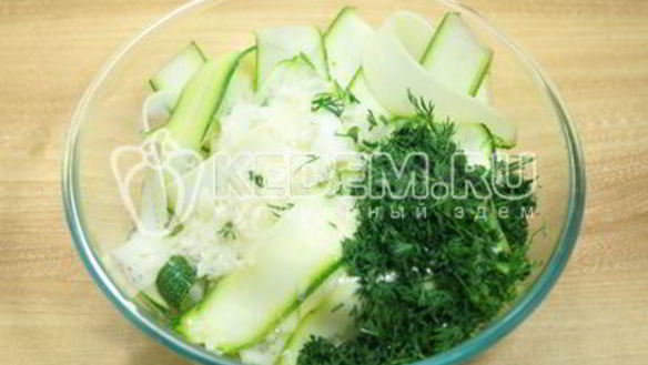 ШАГ 5. быстрые маринованные кабачки