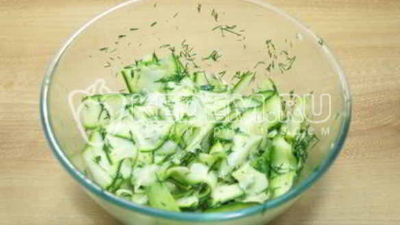 ШАГ 7. быстрые маринованные кабачки