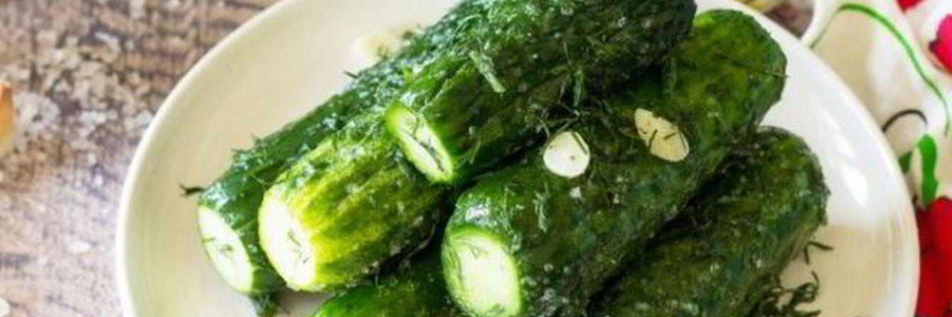 Быстрые маринованные огурцы без закатки