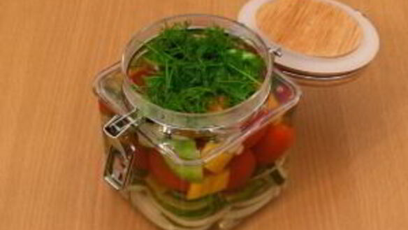 ШАГ 9. черри, огурцы, болгарский перец маринованные по-быстрому