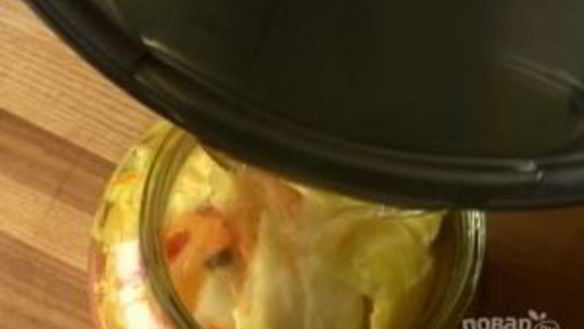 ШАГ 6. капуста, маринованная с перцем и куркумой