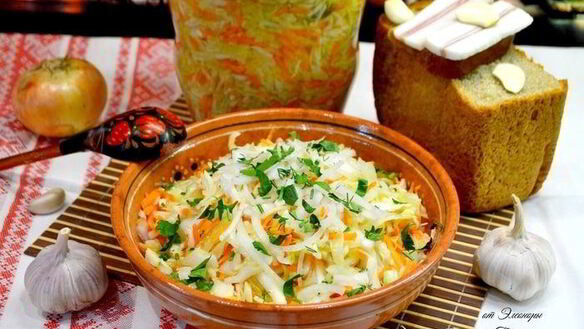 ШАГ 4. маринованная капуста с морковью