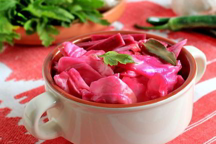 Маринованная капуста со свеклой