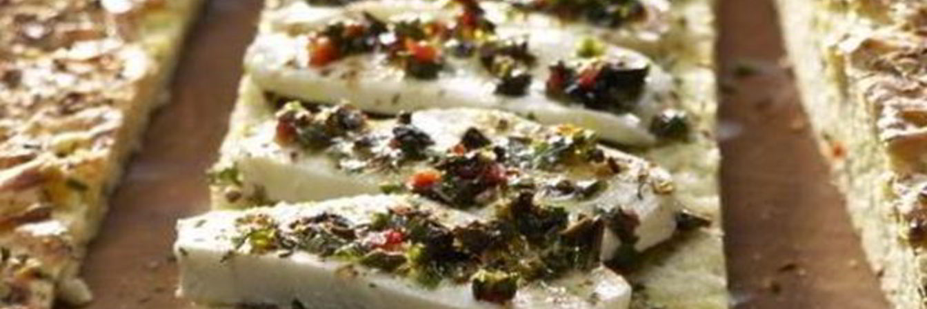 Маринованная моцарелла и фокаччо
