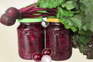 Маринованная свекольная и морковная ботва