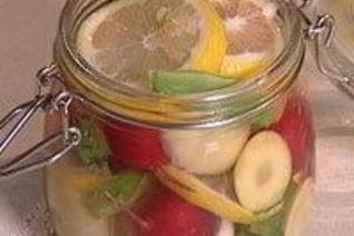 Маринованное ассорти из летних овощей