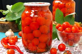 Маринованные черри с острым перцем