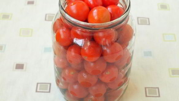 ШАГ 2. маринованные черри с острым перцем