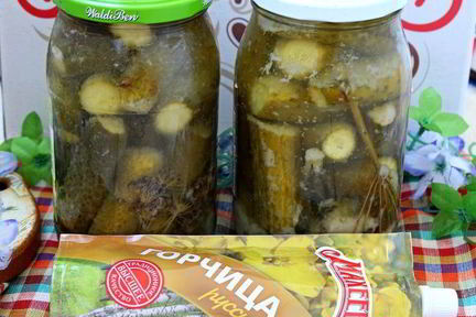 Маринованные огурцы с горчицей