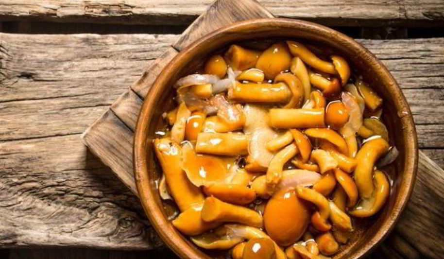 Рецепт маринованные опята с корицей