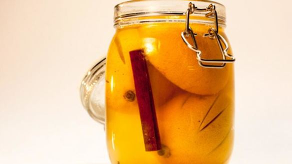 ШАГ 4. маринованные пряные лимоны