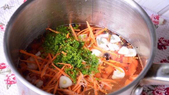 ШАГ 6. маринованные шампиньоны с овощами