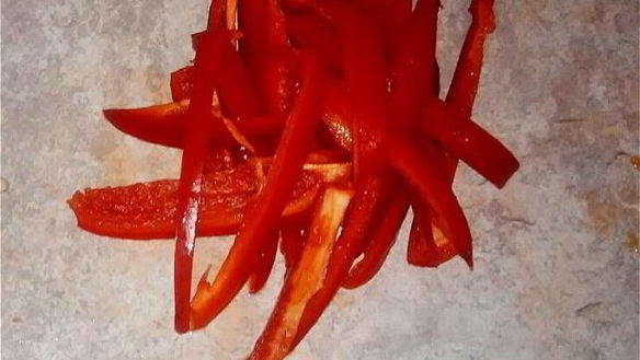 ШАГ 3. маринованные зеленые помидоры шпигованные чесноком