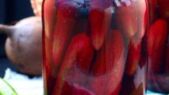 ШАГ 5. огурцы маринованные со свеклой