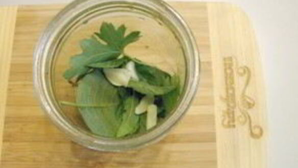 ШАГ 2. острые маринованные огурчики