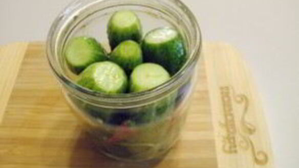 ШАГ 3. острые маринованные огурчики