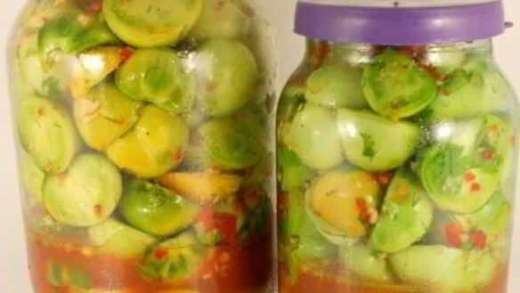 ШАГ 6. зеленые помидоры маринованные кусочками