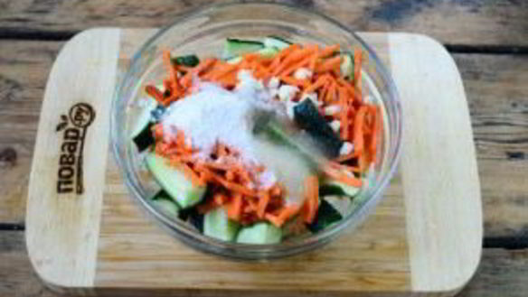 ШАГ 4. огурцы по-корейски на зиму