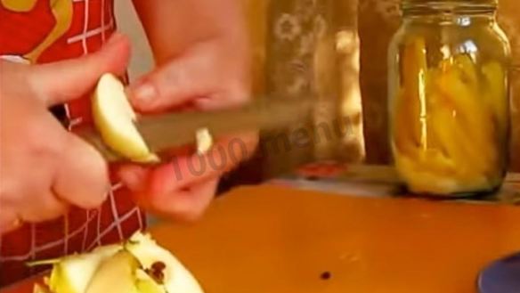 ШАГ 3. перец с яблокамии на зиму