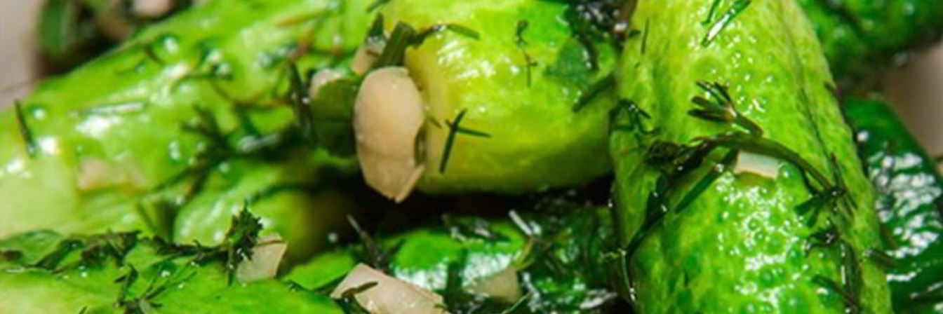 Малосольные огурчики в пакете