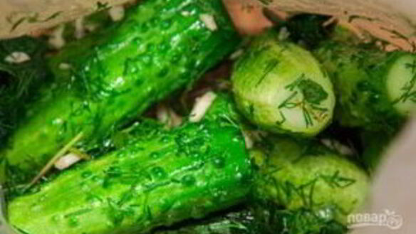 ШАГ 2. малосольные огурчики в пакете