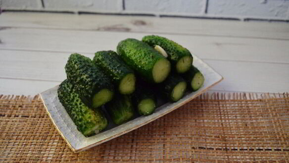 ШАГ 5. малосольные огурцы в пакете