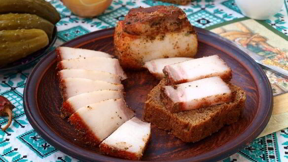 ШАГ 5. сало в луковой шелухе