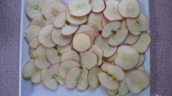 ШАГ 2. сушеные в духовке яблоки