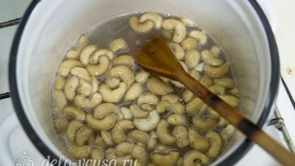 ШАГ 2. абрикосовое варенье с орехами