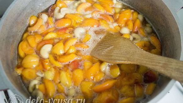 ШАГ 4. абрикосовое варенье с орехами