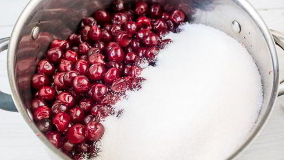 ШАГ 2. мамино вишневое варенье