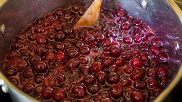 ШАГ 3. мамино вишневое варенье