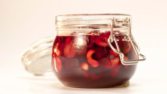 ШАГ 4. пряное варенье из вишни с орехами