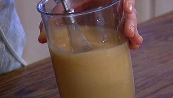 ШАГ 3. рулет с малиновым вареньем