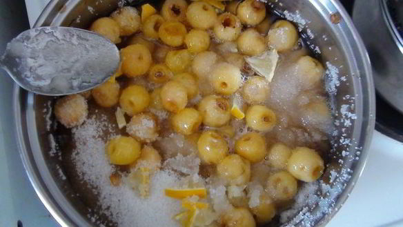 ШАГ 5. варенье из белой черешни