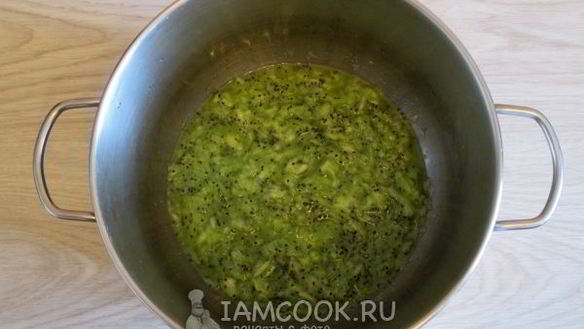ШАГ 6. варенье из киви и банана