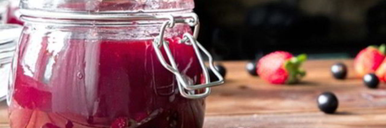 Варенье из клубники и смородины